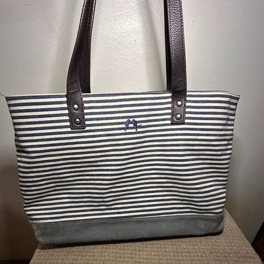 Chloe + Isabel Large Carryall Tote + Pouch